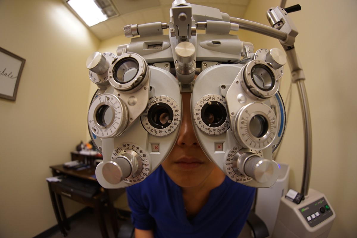 WHAT DO I NEED TO BRING WITH ME TO MY EYE EXAM? Eye Department; Eye